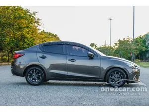 2017 Mazda 2 1.3 High Connect Sedan