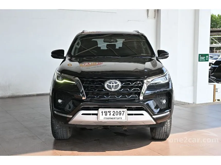 2021 Toyota FORTUNER V SUV