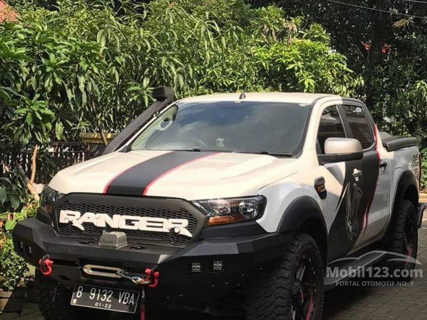 Jual Mobil  Ford  Ranger 2021 XLS 2 2 di Banten Manual Pick  