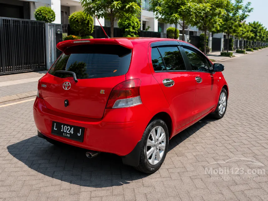 2011 Toyota Yaris J Hatchback