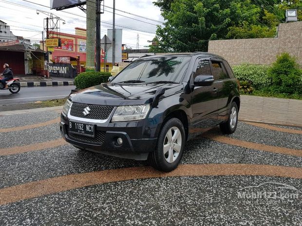  Suzuki  Grand  Vitara  2 0 Mobil  bekas  dijual  di Indonesia  