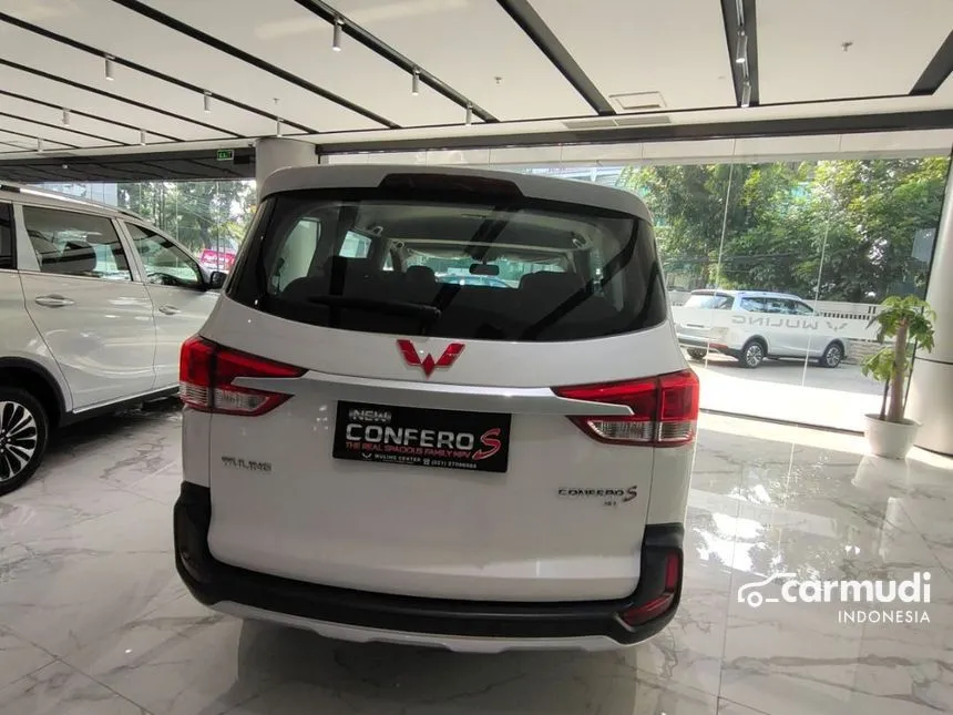 2022 Wuling Confero S C Lux Wagon