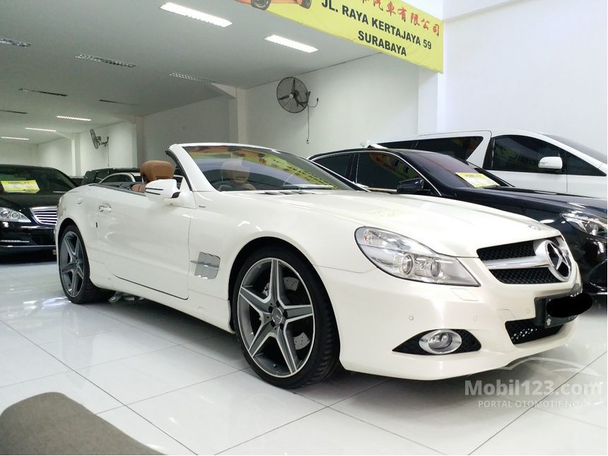  Jual  Mobil  Mercedes Benz SL350 2012 AMG 3 5 di Jawa Timur 