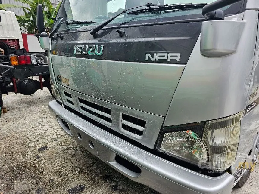 2024 Isuzu NPR Lorry