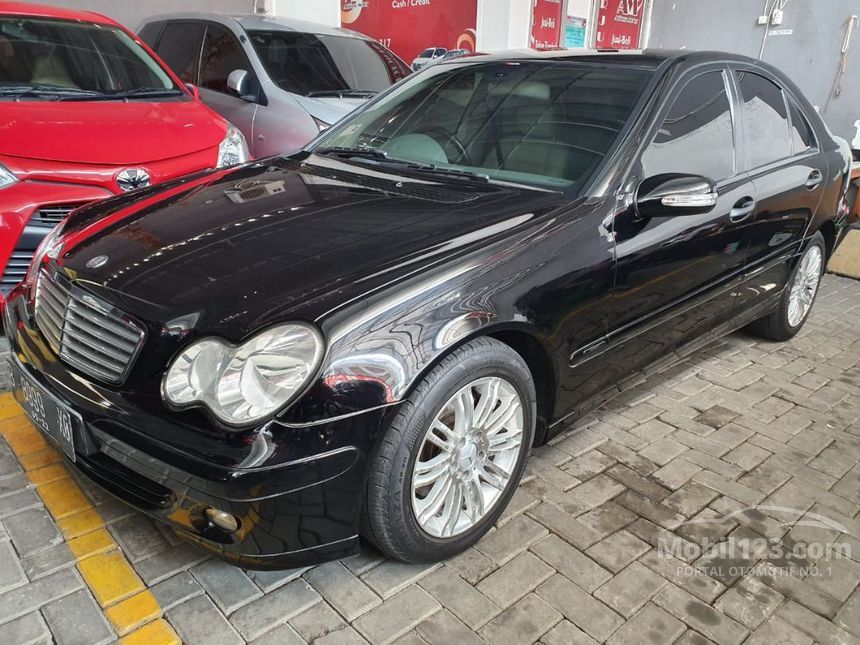 Jual Mobil  Mercedes Benz C230 2007 Sport  2 5 di  DKI 