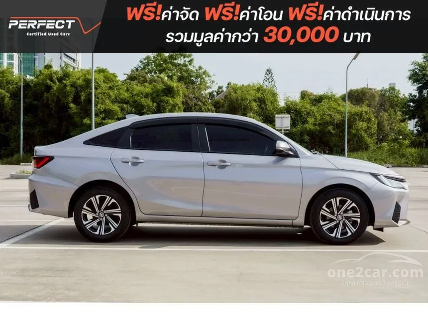 2024 Toyota Yaris Ativ Smart Sedan