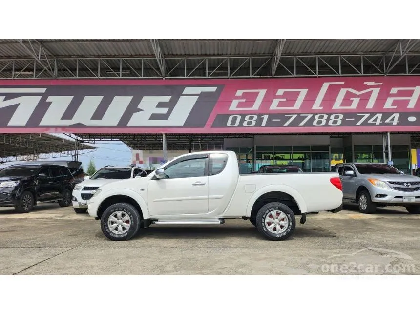 2015 Mitsubishi TRITON GLS Plus Mega Cab Pickup