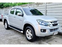 2012 Isuzu D-Max 3.0 CAB-4 (ปี 11-17) Vcross Z-Prestige Pickup MT