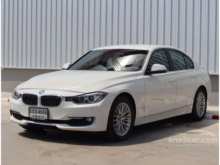 2013 BMW 320d Luxury Sedan