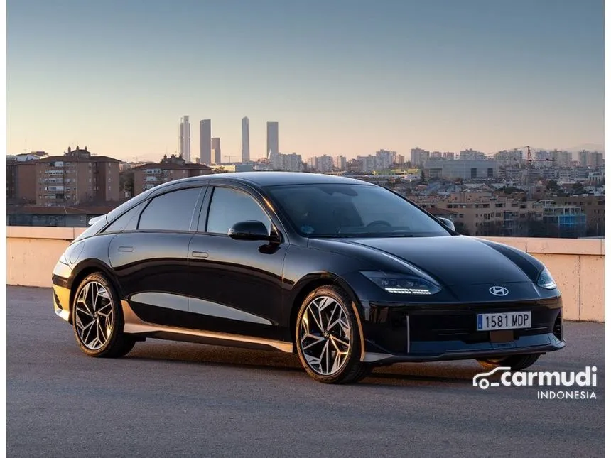 2023 Hyundai IONIQ 6 Signature Long Range Sedan