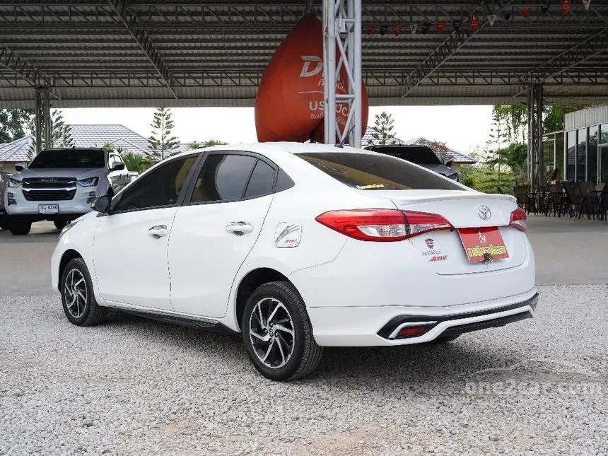2022 Toyota Yaris Ativ G Sedan