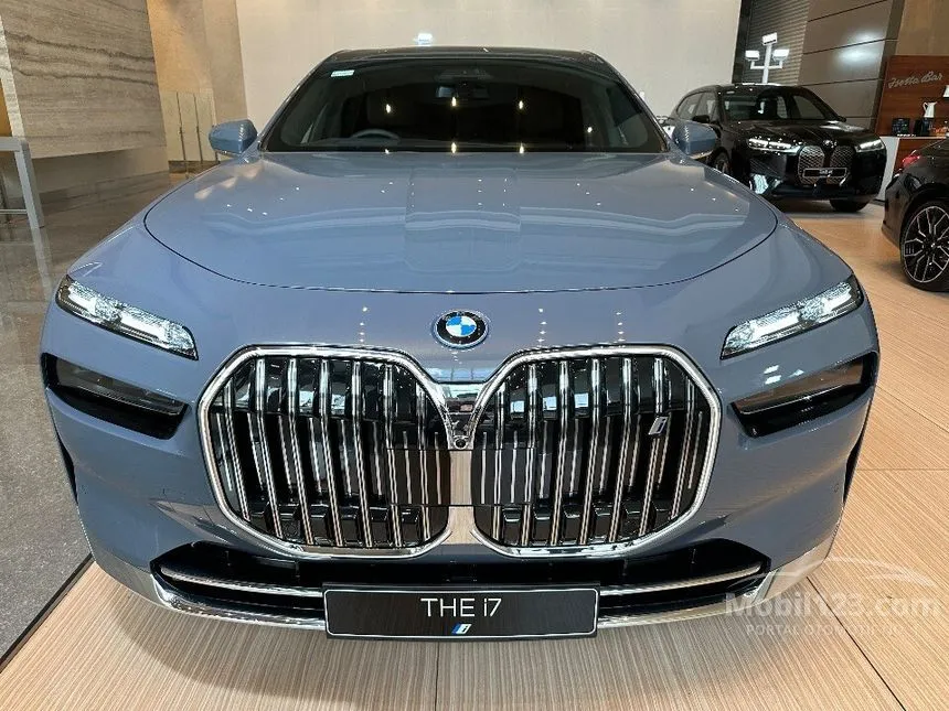 Jual Mobil BMW i7 2023 xDrive60 Gran Lusso di DKI Jakarta Automatic ...