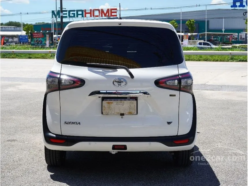2021 Toyota SIENTA V Wagon