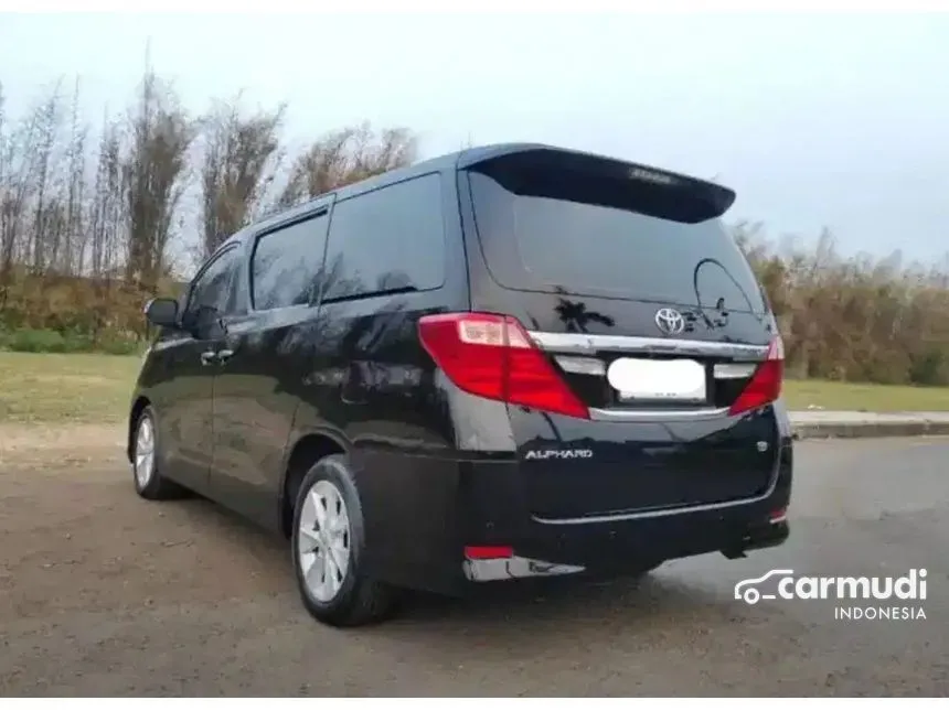 2013 Toyota Alphard G MPV