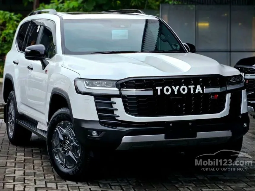 Jual Mobil Toyota Land Cruiser 2024 300 GR