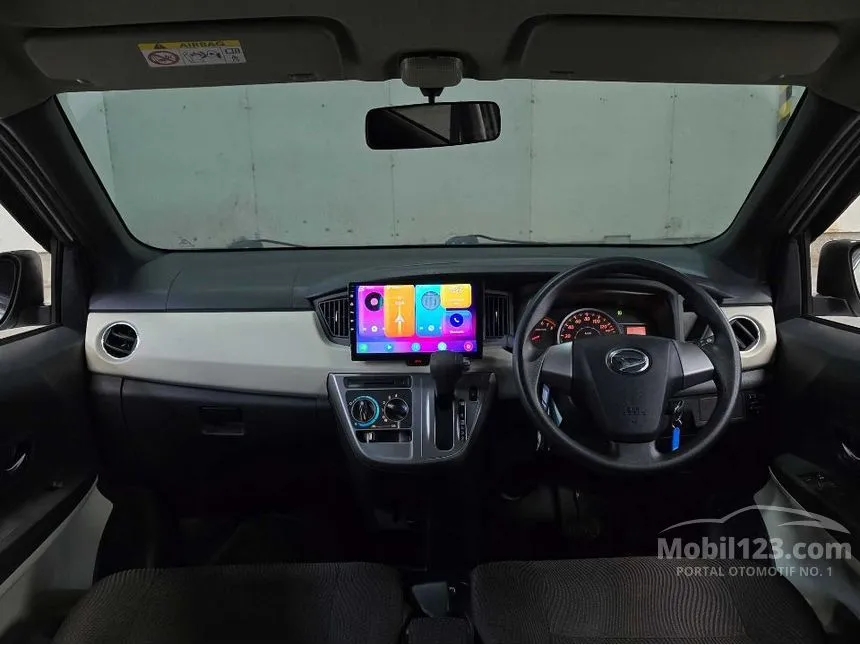 2018 Daihatsu Sigra R Deluxe MPV