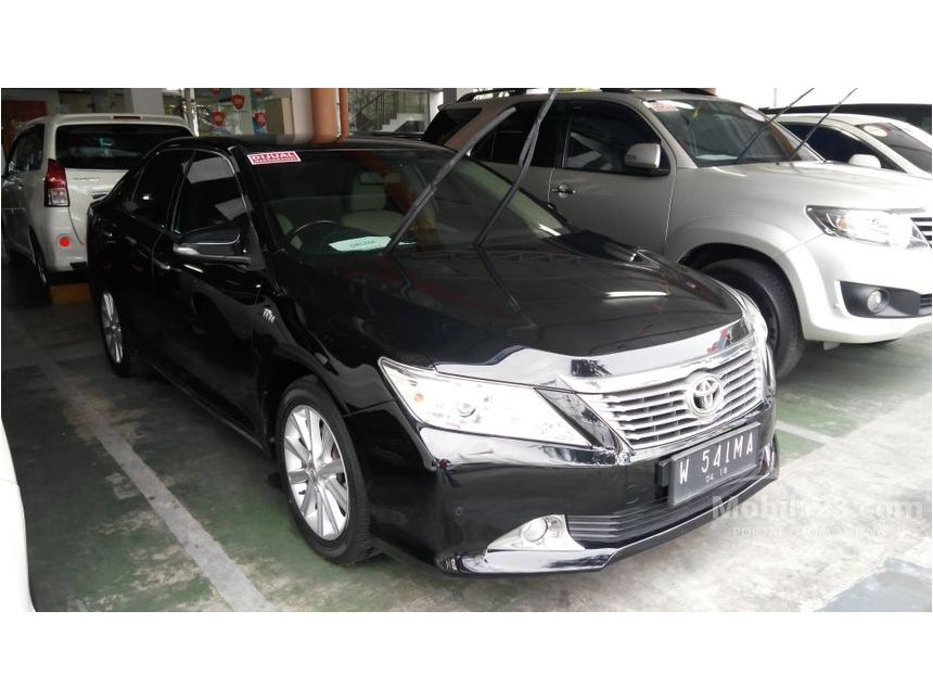 Jual Mobil Toyota Camry 2013 V 2.5 di Jawa Timur Automatic 