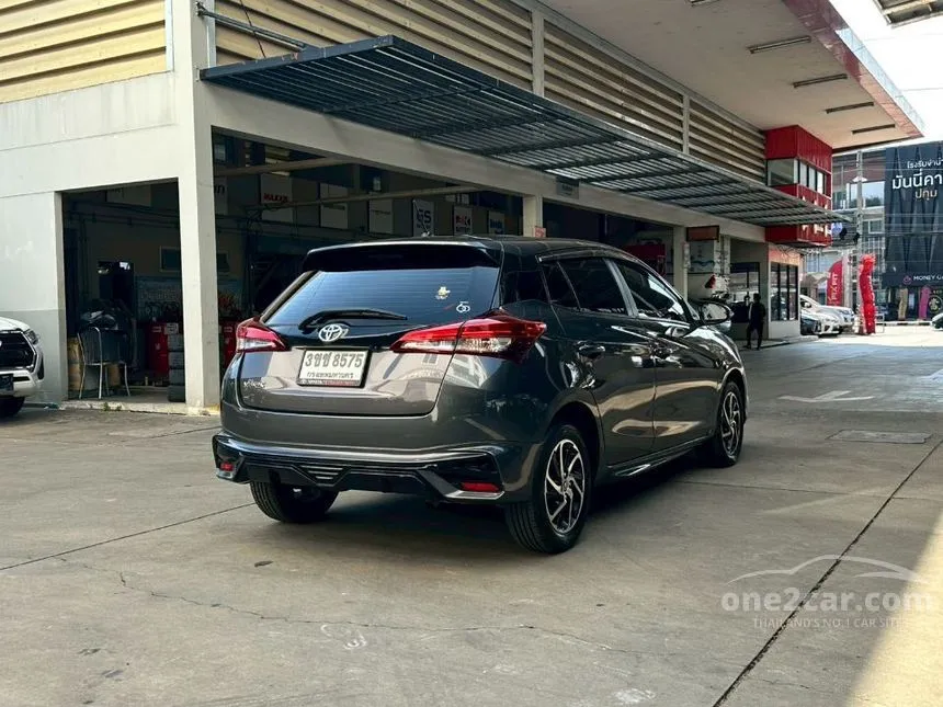 2022 Toyota YARIS Sport Hatchback