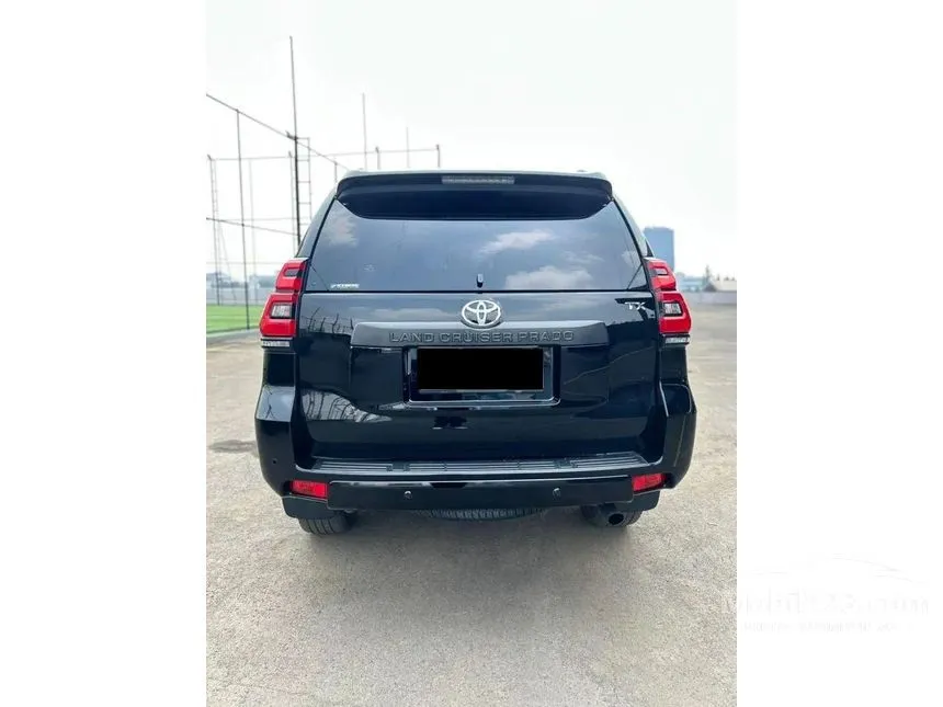 2023 Toyota Land Cruiser Prado TX L SUV