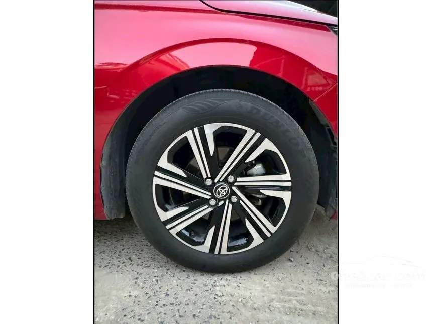 2023 Toyota Yaris Ativ Premium Luxury Sedan