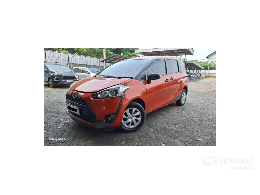 2018 Toyota Sienta E MPV