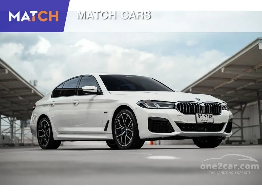 2022 BMW 530e M Sport Sedan