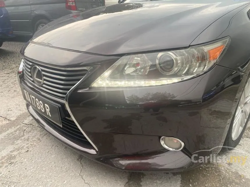 2014 Lexus ES250 Luxury Sedan