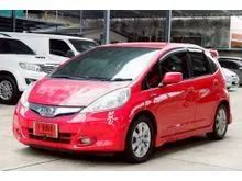 2015 Honda JAZZ 1.3 (ปี 08-14) Hybrid Hatchback