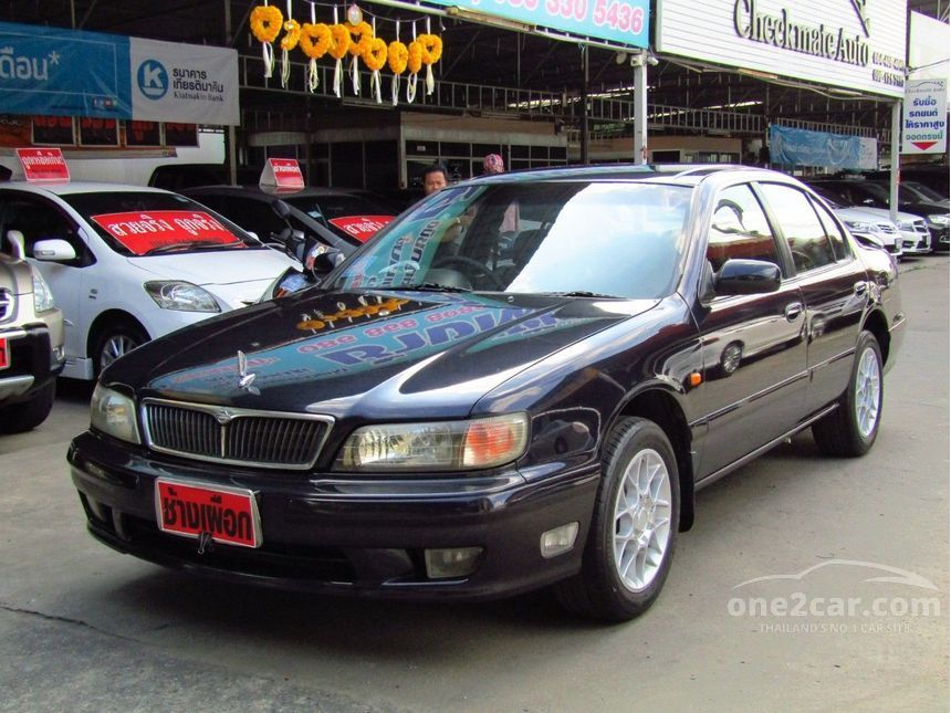 Nissan cefiro 2000