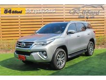 2015 Toyota Fortuner 2.8 (ปี 15-18) V SUV AT