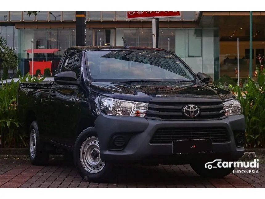 2022 Toyota Hilux Single Cab 4X2 (Diesel) Pickup