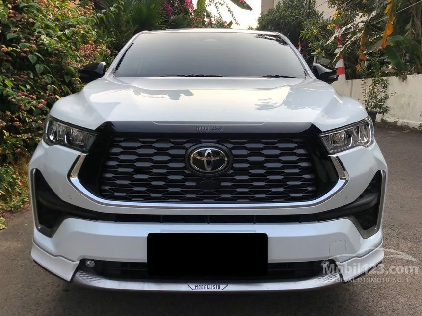 Jual Mobil Toyota Kijang Innova Zenix 2023 Q HV TSS 2.0 di DKI Jakarta Automatic Wagon Putih Rp 615.000.000