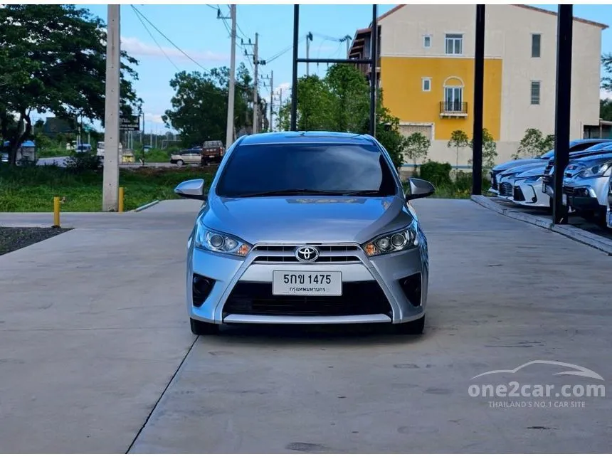 2015 Toyota YARIS G Hatchback