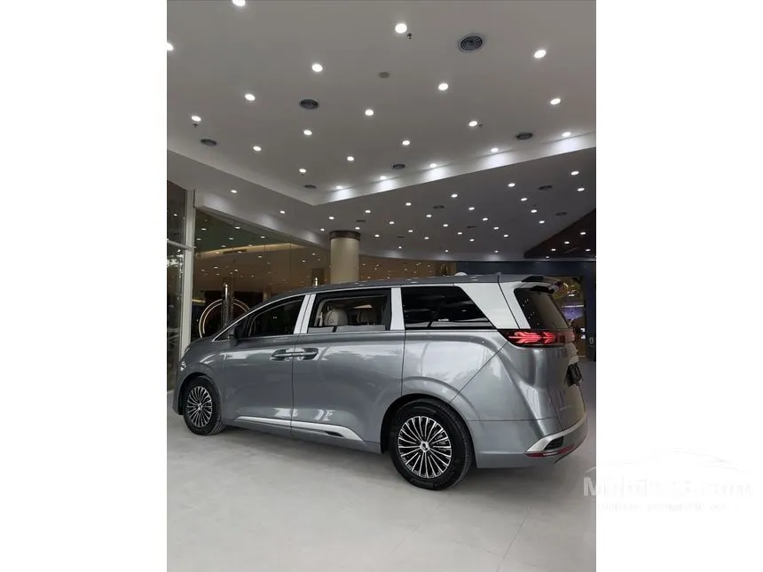 2025 Denza D9 Advanced MPV