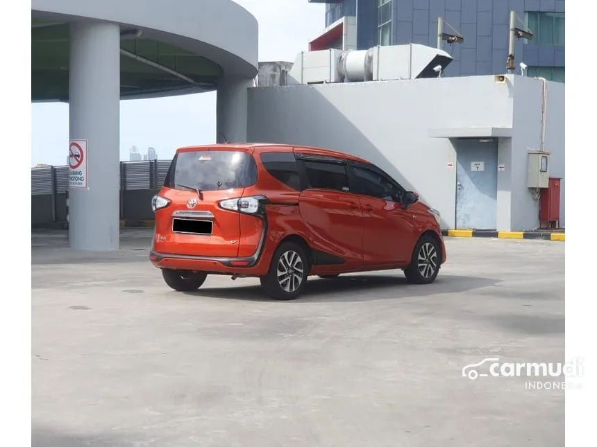 2016 Toyota Sienta V MPV