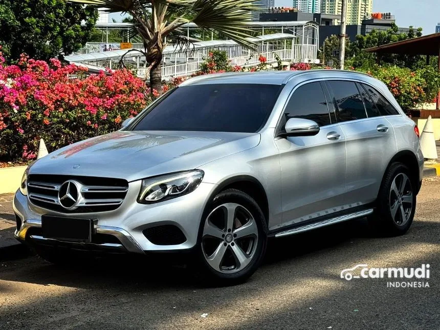 2017 Mercedes-Benz GLC250 Exclusive 4MATIC SUV