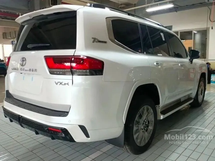 2024 Toyota Land Cruiser VX-R 70th Anniversary SUV