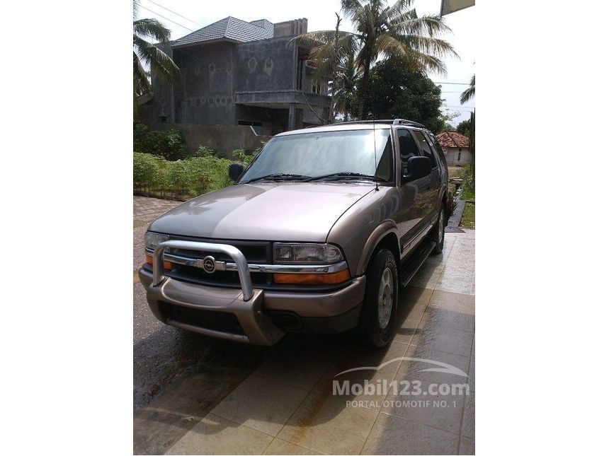 Jual Mobil Opel  Blazer  2002  Montera LN 2 2 di Jambi Manual 