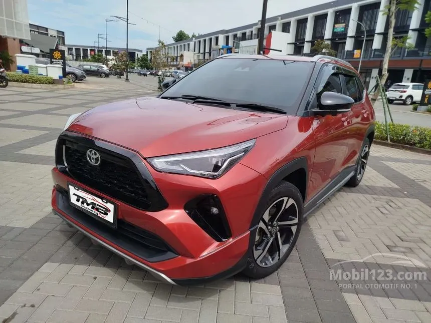 2023 Toyota Yaris Cross S SUV