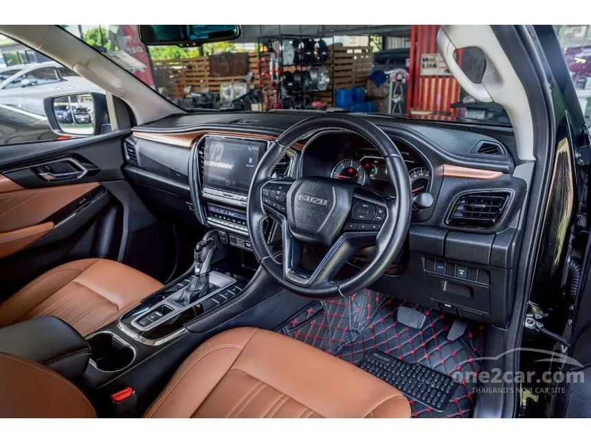 2022 Isuzu MU-X Elegant SUV