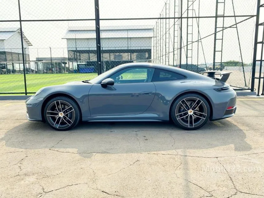 2025 Porsche 911 Carrera Coupe