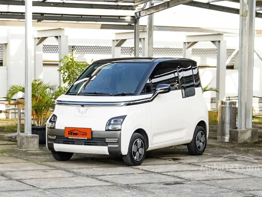 2022 Wuling Air EV Long Range Hatchback