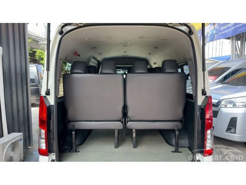 2020 Toyota Commuter Van