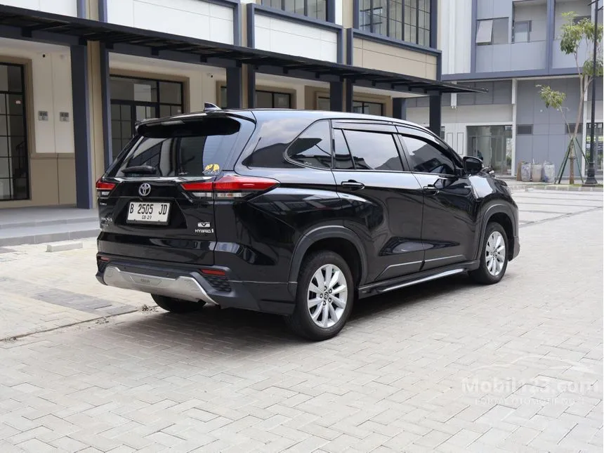 2024 Toyota Kijang Innova Zenix V HV Modellista (Non Premium Color) MPV