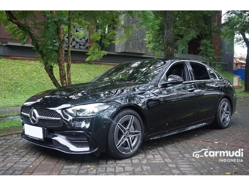 2022 Mercedes-Benz C300 AMG Line Sedan