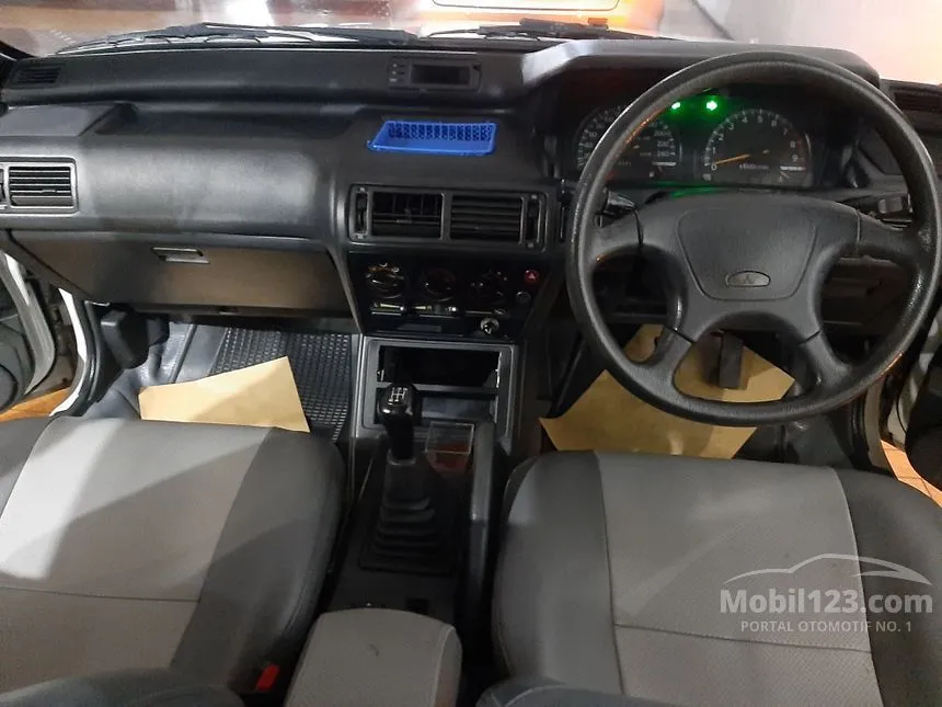 1991 Mitsubishi Eterna Sedan