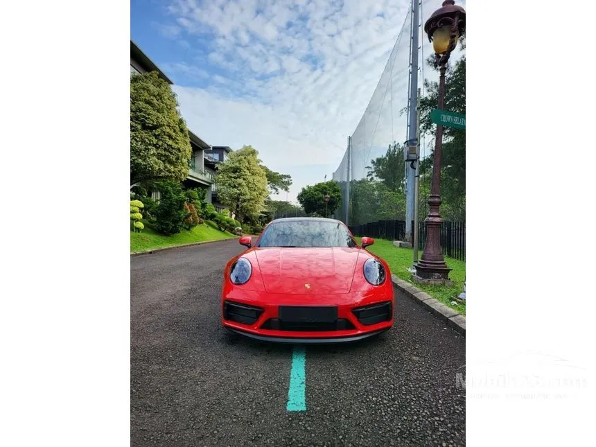 2023 Porsche 911 Carrera 4 GTS Coupe