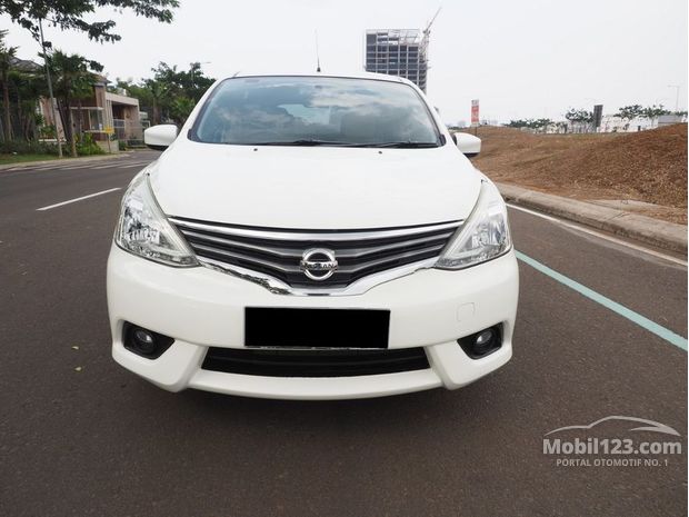 Nissan Grand Livina XV Mobil Tahun 2014-2014 bekas dijual 