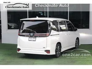 2022 Toyota VOXY 1.8 Hybrid SZ Van