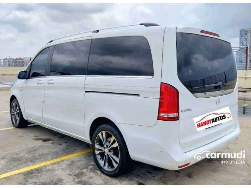 2016 Mercedes-Benz V220 D Van